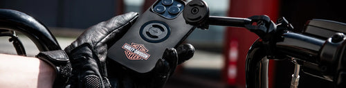Harley-Davidson phone case and moto mount 3D on a Harley-Davidson motorcycle